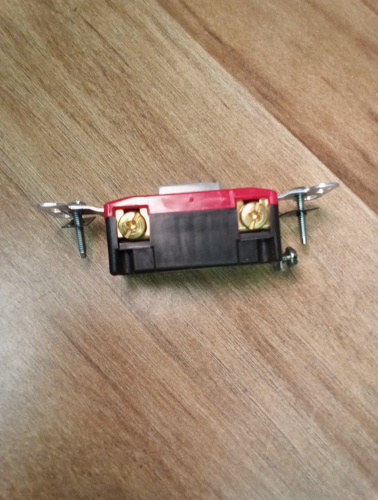 Lagrand Pass Seymour 3 Way Toggle Switch