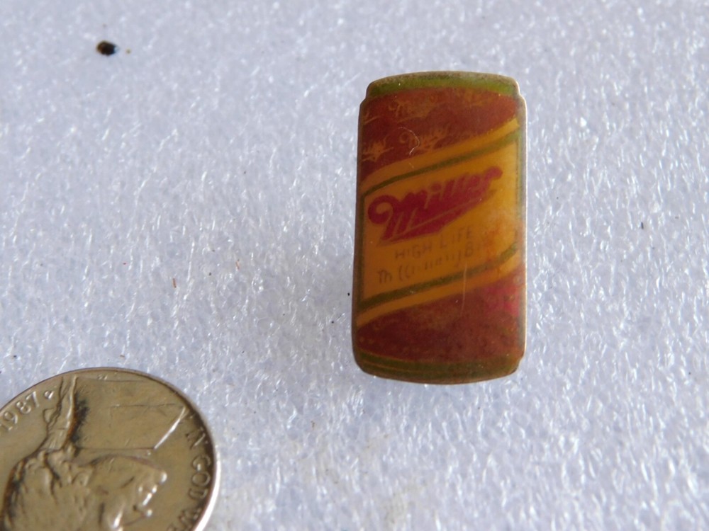 Nice Miller High Life Beer Can Lapel Pin