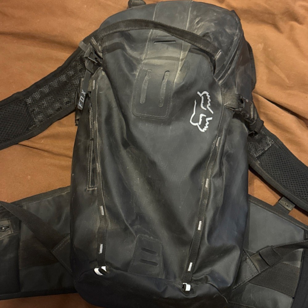 Fox utility hydration pack