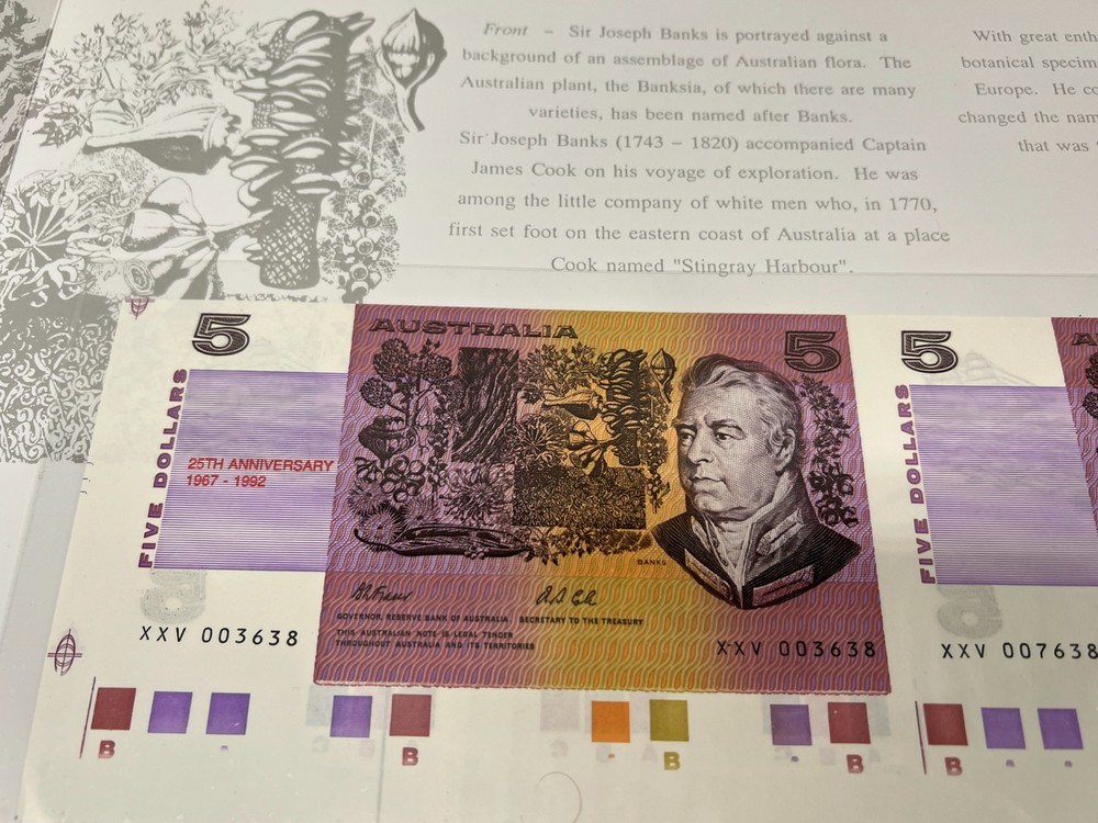 UNC 1992 $5 Note Pair RED XXV Overprint Commemorative Folder RARE Set