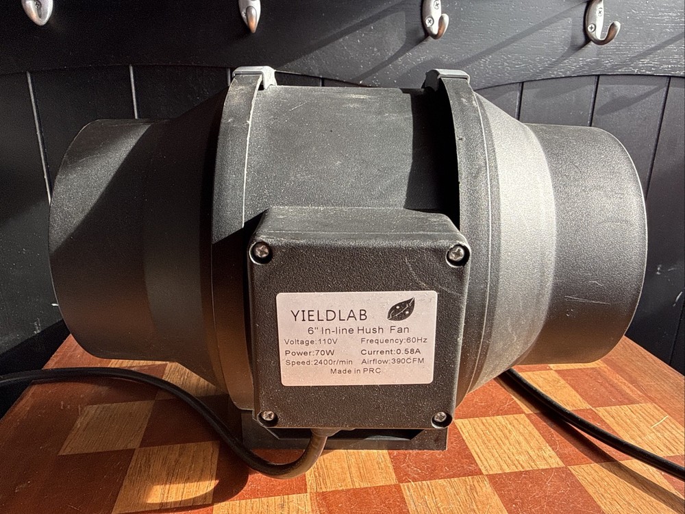 Yield Lab 6 Inch Pro Series Fan with Speed Controller- 390 CFM Used
