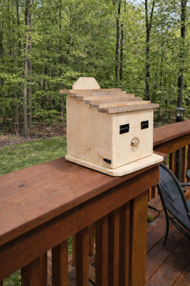 Extra Large Handmade Cedar/White Pine Squirrel House – Outdoor Nesting Box