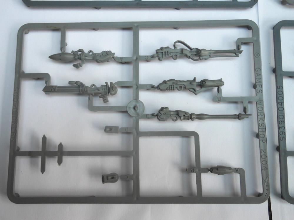 Warhammer 40k Eldar Heavy Weapons Bits incomplete sprues