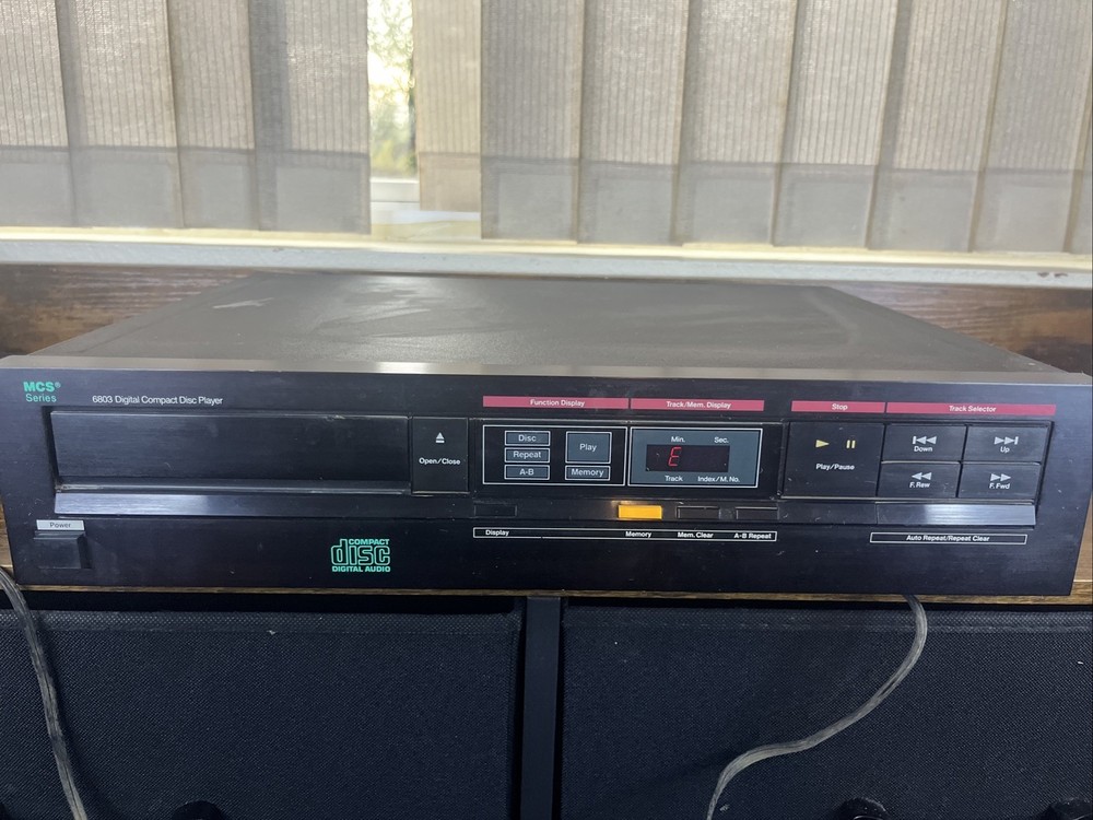 Vintage MCS Series 683-6803 Compact Disc Player