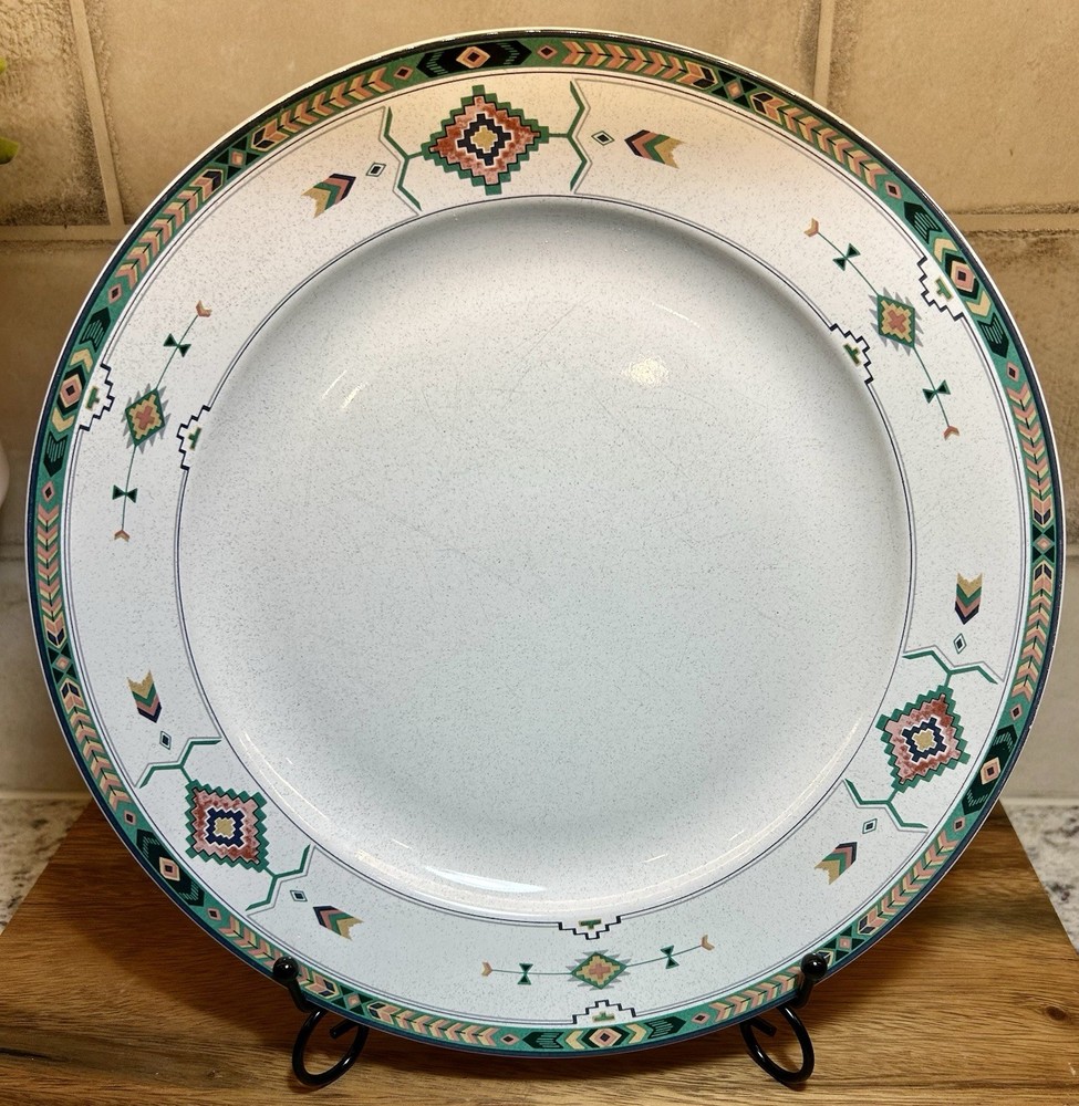 Studio Nova Adirondak 12" Round Chop Serving Plate