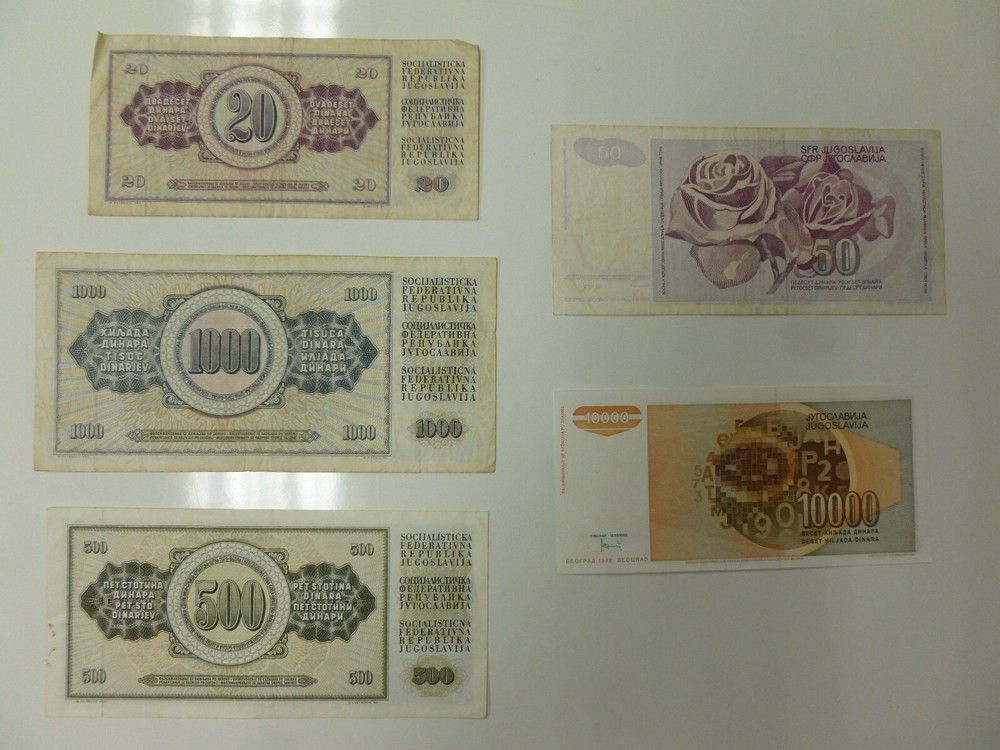 Yugoslavia Collection 10 Different Dinara Banknotes All ZA Replacement Serials