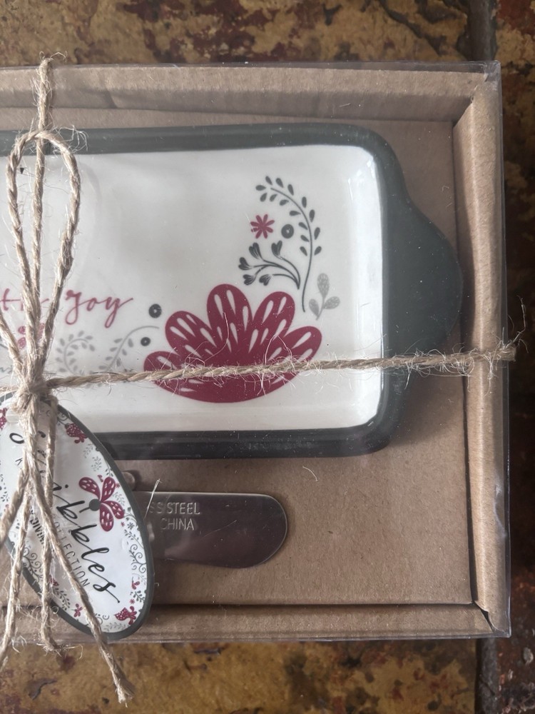 NWT Scribbles Kitchen Collection Butter Dish & Knife Set Be Filled With Joy