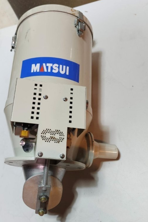 Matsui Plastic Injection Machine Hopper 8" x 16" Hopper Size Used