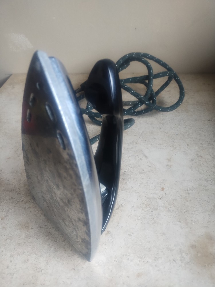 antique clothes iron General Electric MISSING PART