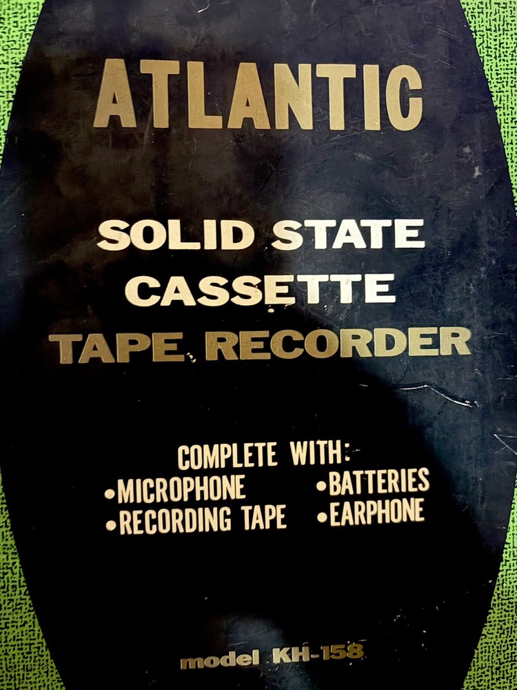 Atlantic Solid State Cassette Tape Recorder model KH-158 + Microphone, UNTESTED