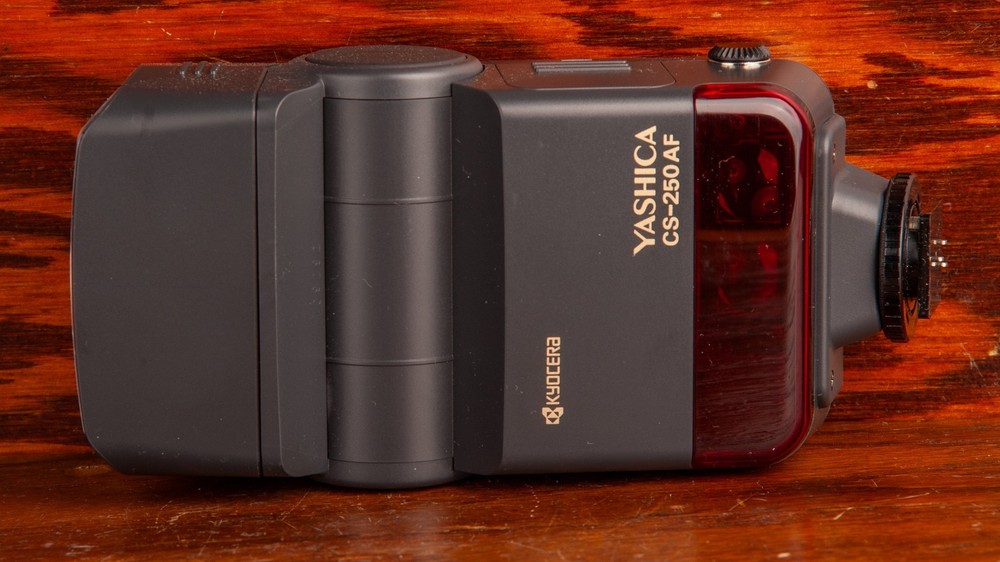 Yashica CS-250 AF Hot Shoe Mounted Camera Flash Tested Working