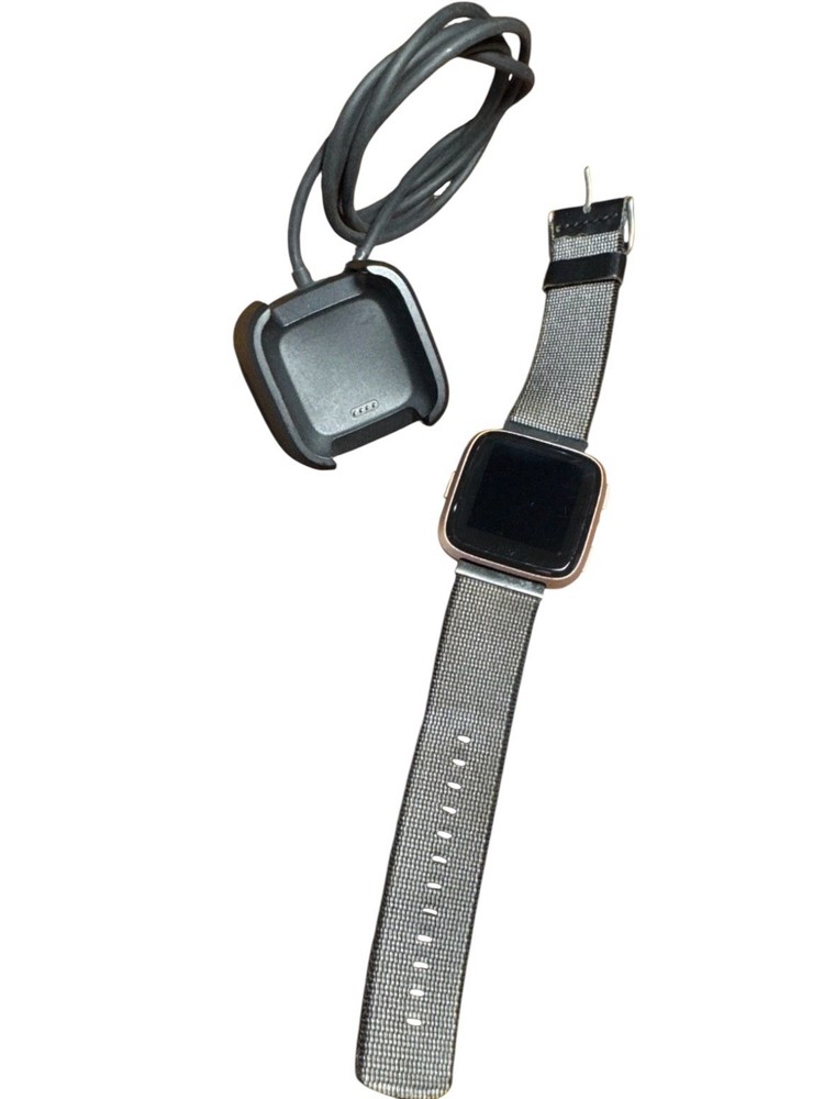 Fitbit Versa 2, copper rose aluminum case