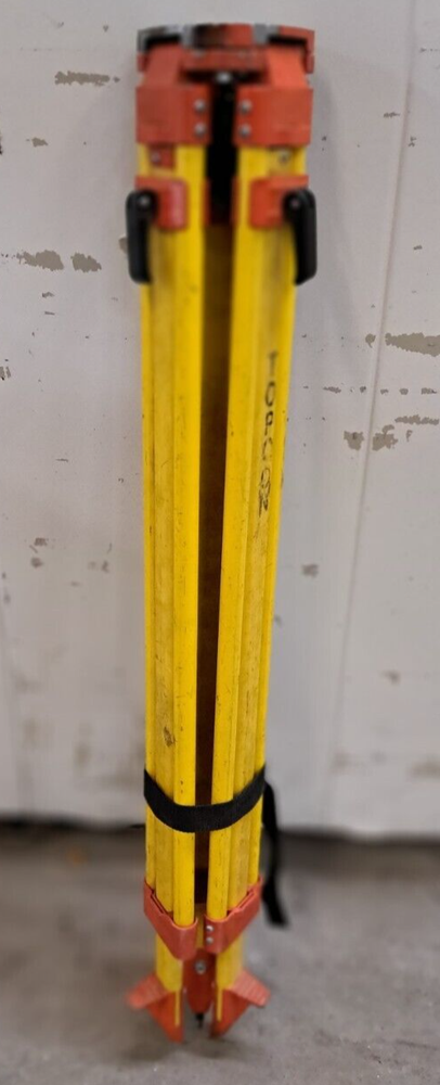 TOPCON ADJUSTABLE TRIPOD 42" CLOSED HEIGHT 64" MAXIMUM HEIGHT