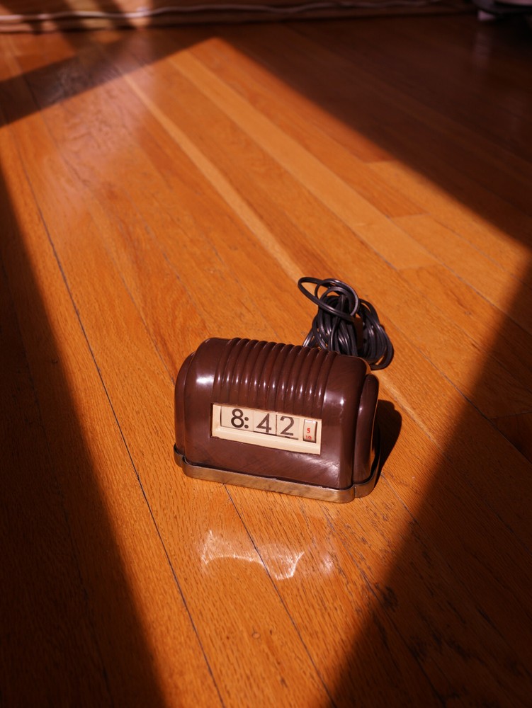 Federal Bakelite Art Deco Flip Clock