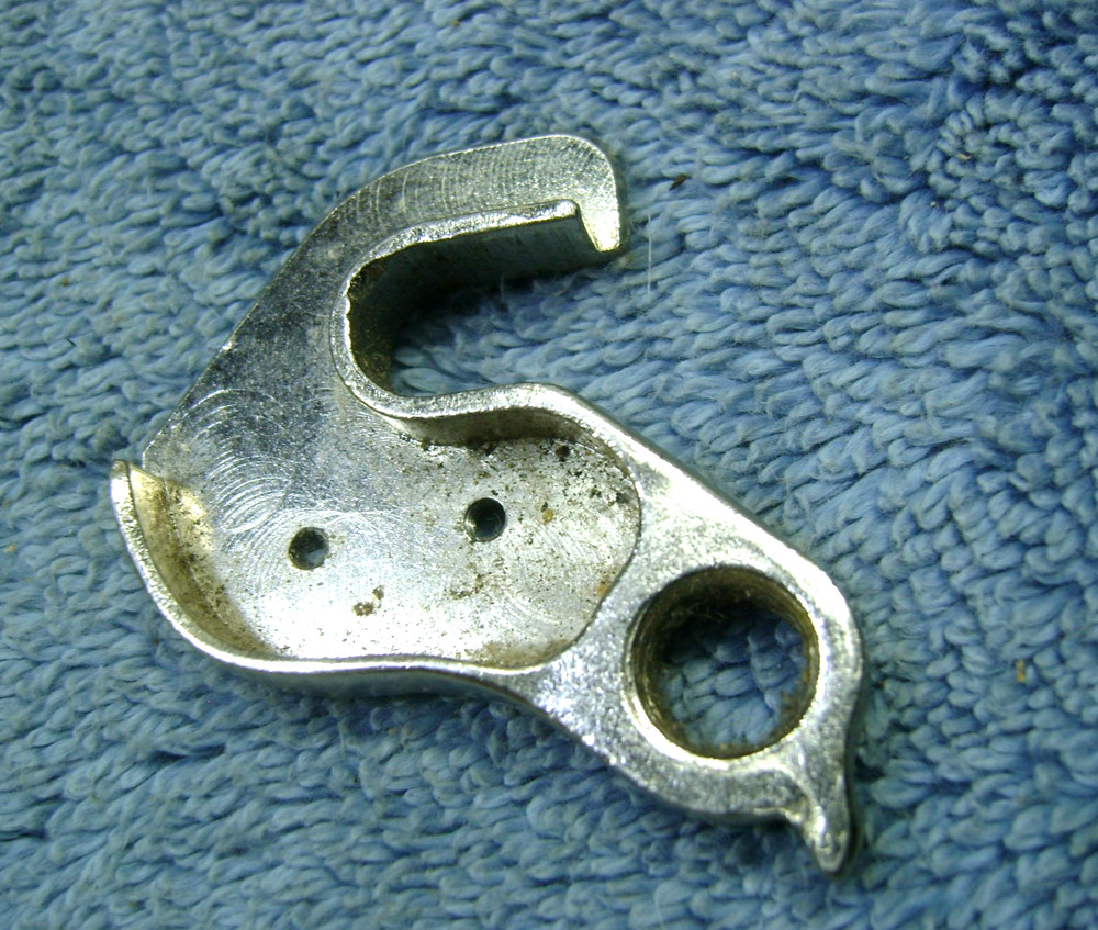 NOS Genuine, Specialized Derailleur Hanger, 989-4265