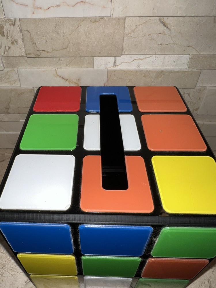 TISSUE BOX COVER - RUBIK'S CUBE - Plastic Canvas