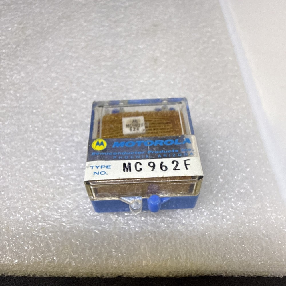 MC962F MOTOROLA NEW NIB
