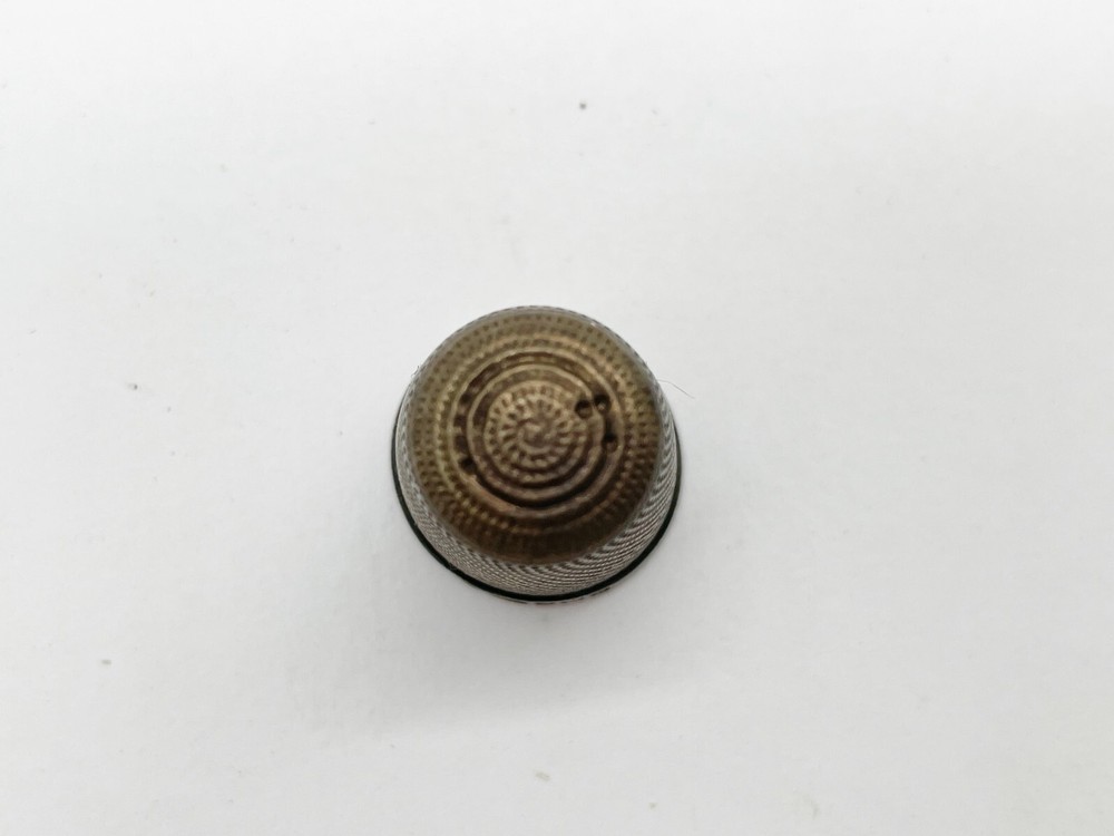 VINTAGE / ANTIQUE SOLID STERLING SILVER THIMBLE JF SIZE 9