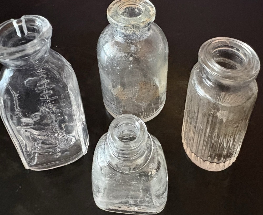 VINTAGE - 4 Small Clear Glass Bottles
