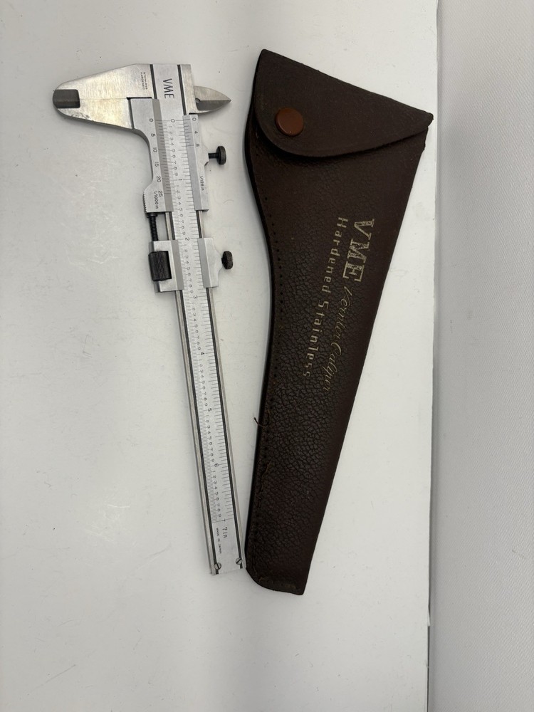 VME Vernier Caliper 7 Inch With Case