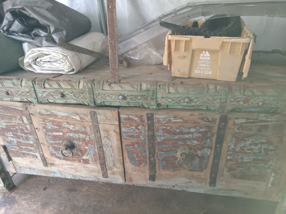 Vintage Trunk/ Buffet Table