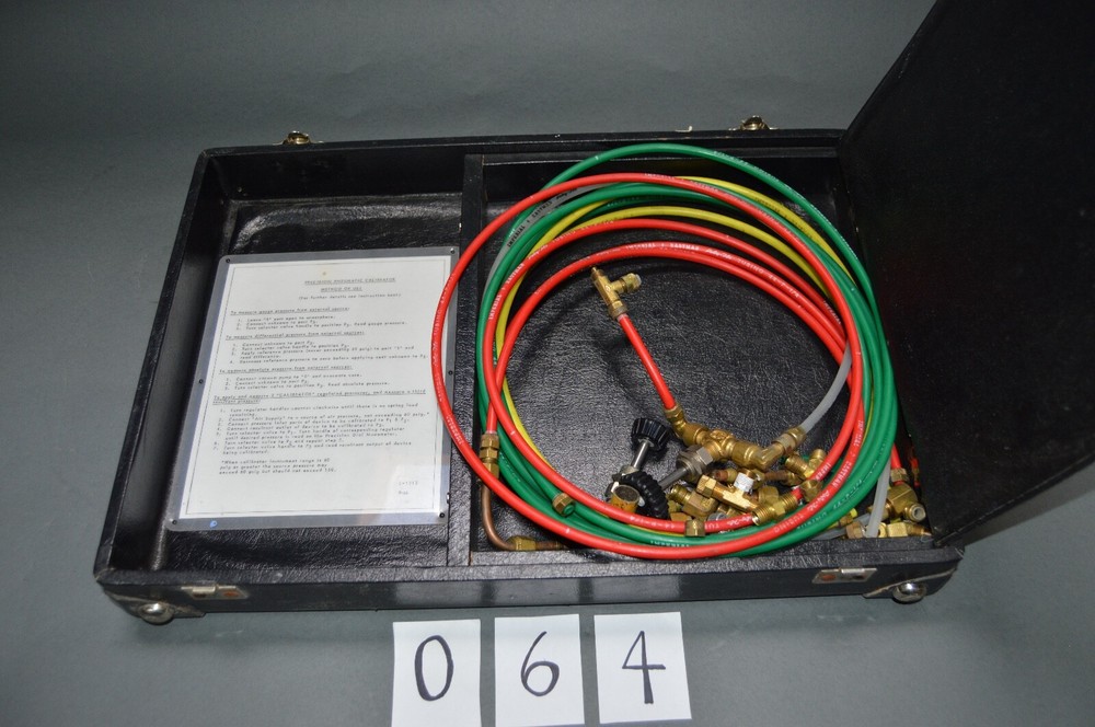 PORTABLE PRECISION PNEUMATIC CALIBRATOR SERIES FA-235