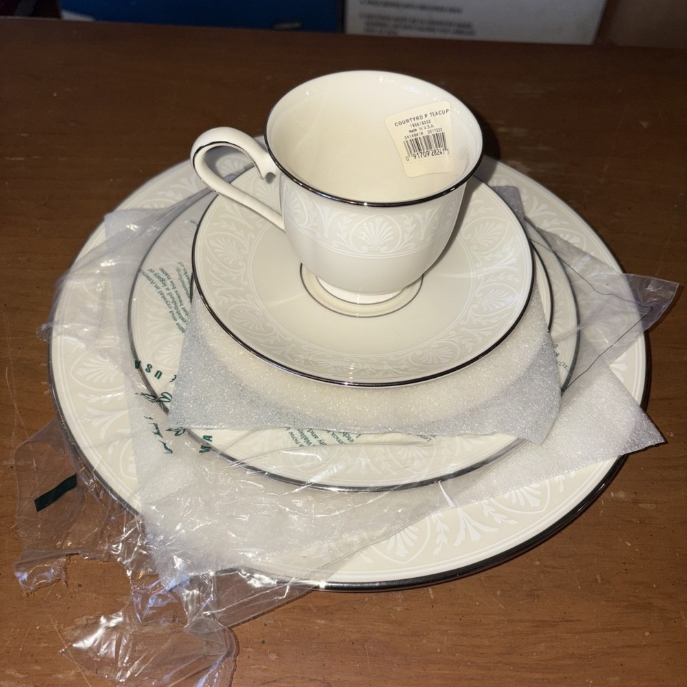 Lenox China Courtyard Platinum 5 Piece DINNER Place Setting - NWT