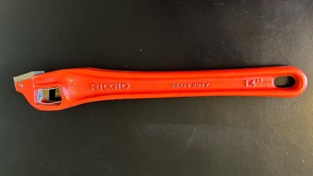 14" Rigid Offset Pipe Wrench Handle Only