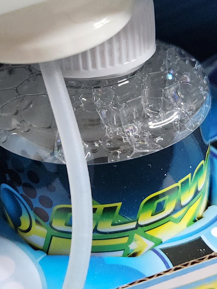 2 Bubble Blasters with Reusable Bubble Solution Bottle MindscopeBubble NIP