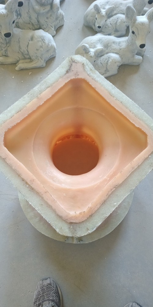 Polyurethane flexible mold with a plastic frame"Rose pot"