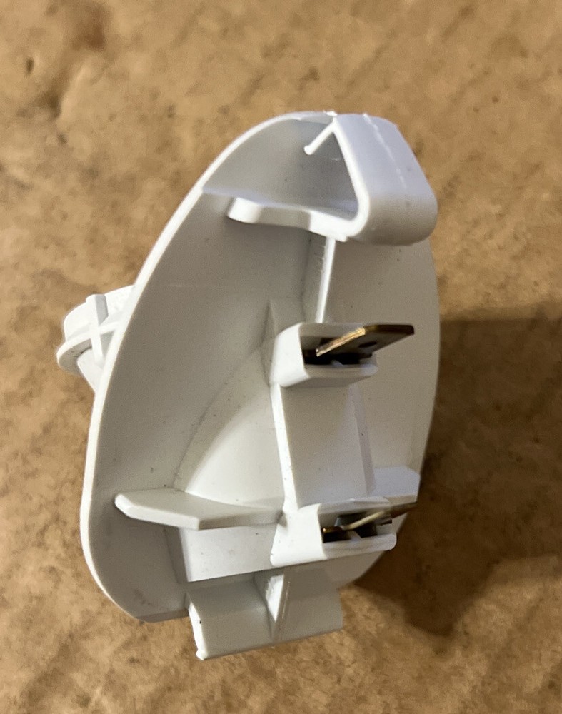 4387478 Whirlpool Kenmore Refrigerator Light Socket (White)