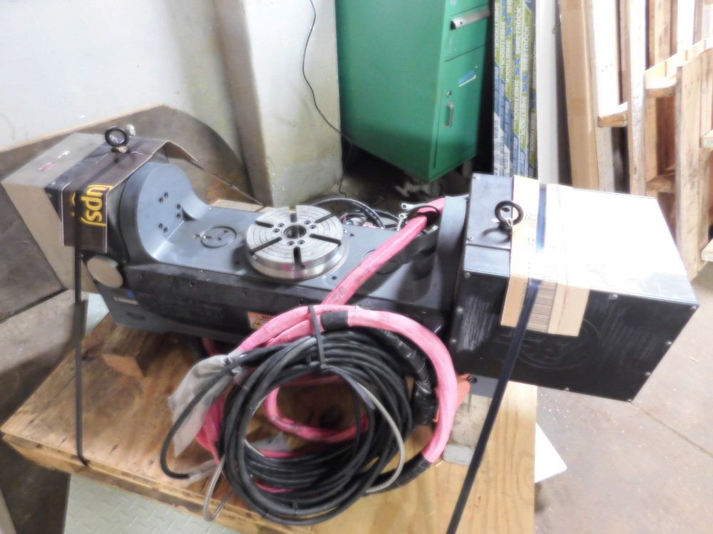 HAAS TR210 Trunnion 5TH Axis Rotary Table