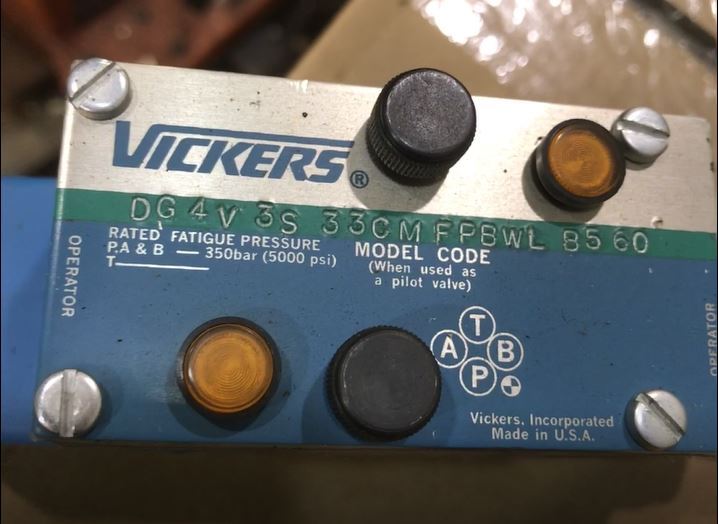 Injection Molding Machine Vickers DG4V3S33 (Ref #60)