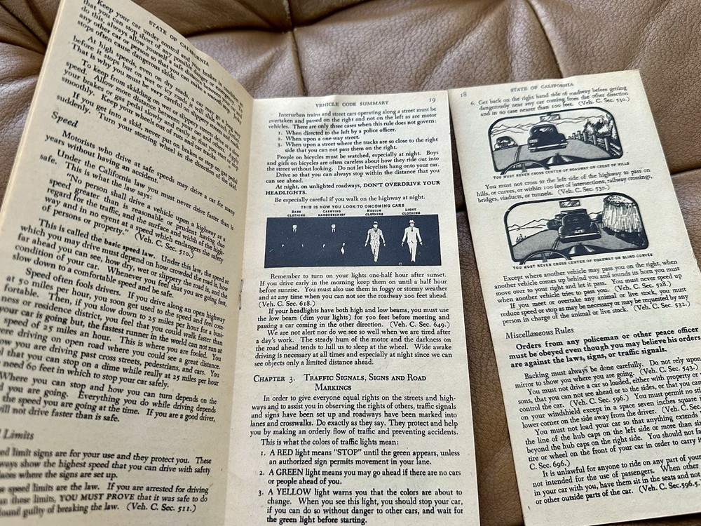 ORIGINAL 1944 DMV CALIFORNIA VEHICLE CODE SUMMARY BOOKLET