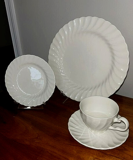 BIG DISCOUNT- JOHNSON BROTHERS- Regency White - Versatile Pattern - By the Piece