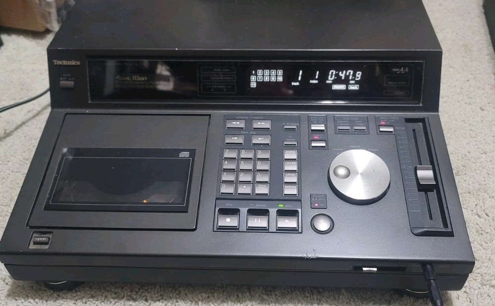 Technics SL-P1300 Top Loading CD Player Pro Broadcast Grade 1991