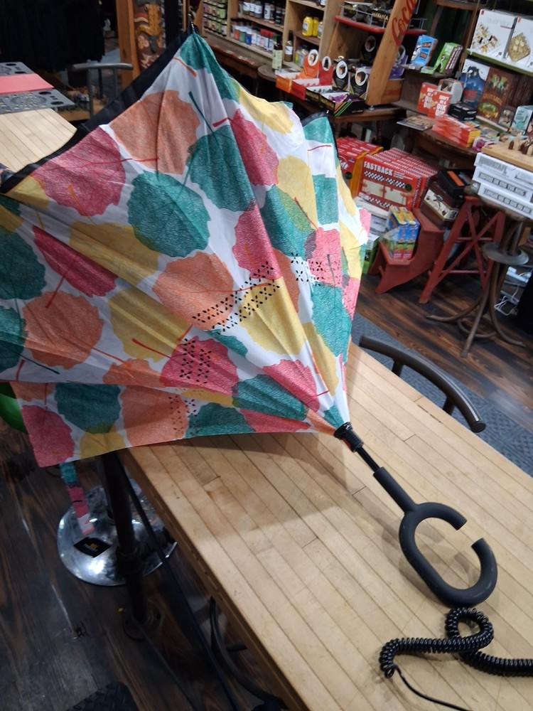 Colorful Leaf Print Double Layered Reverse Close Umbrella C Handle