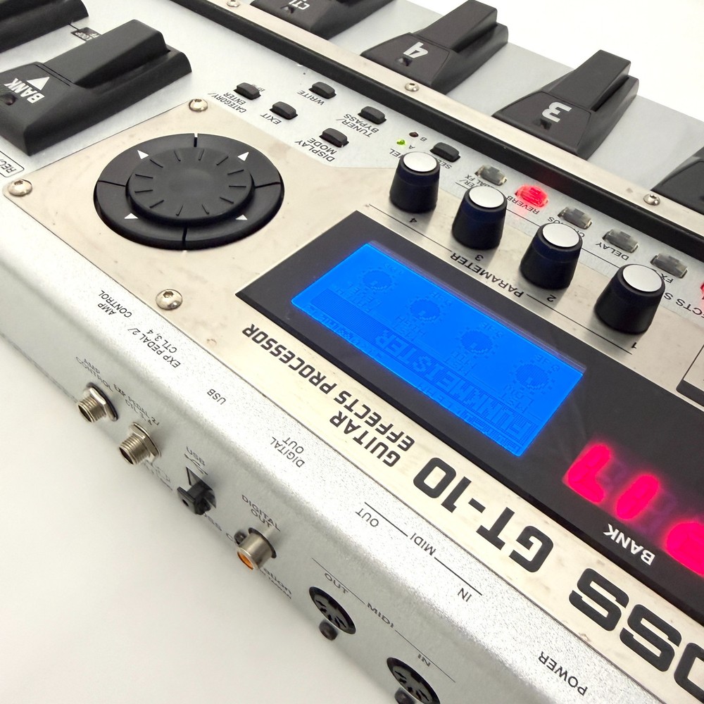 Boss GT-10 Guitar Multi Effects Floor Processor Pedal Board With Adapter #0200