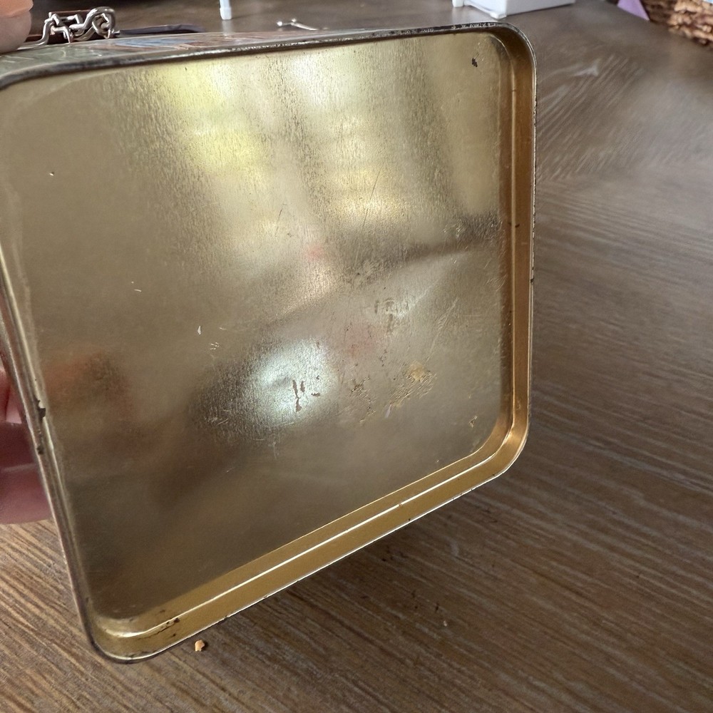 Tall Tin Irish Crème Metal Locking Closure