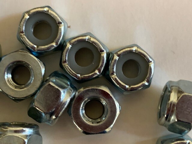 10-32 ZINC NYLON INSERT STOP LOCK HEX NUT - 100 PIECES
