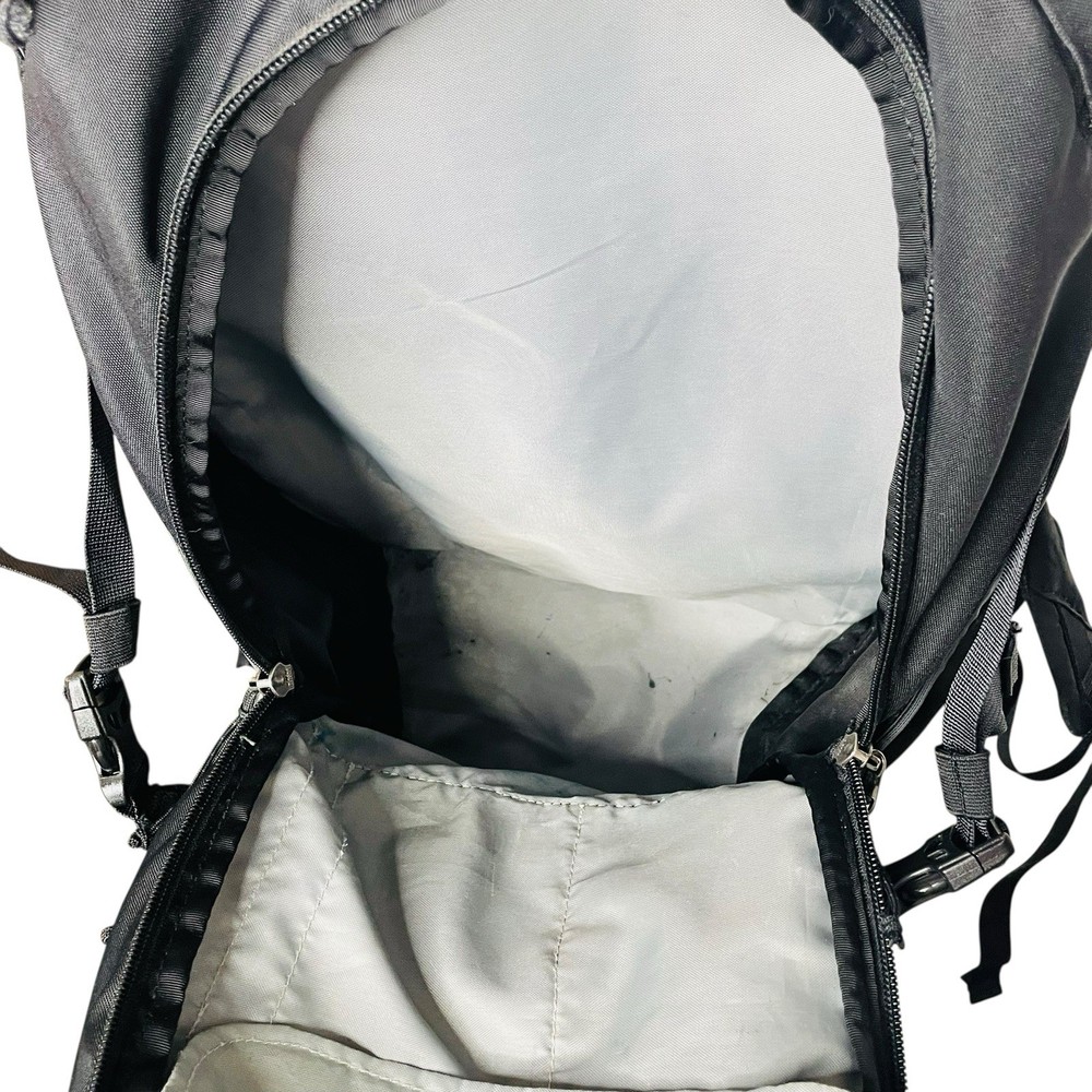 Patagonia Refugio 28L Backpack Black PROCORE Logo Urban Outdoor Solid Built