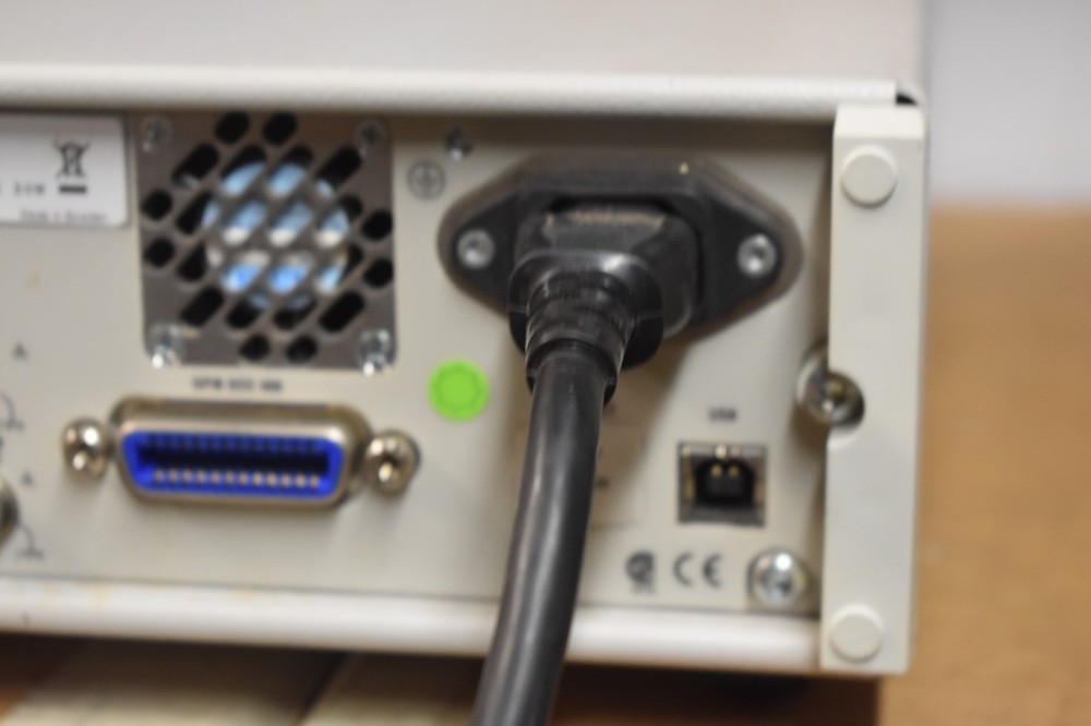 Fluke PM6690 2.7 GHz Frequency Counter