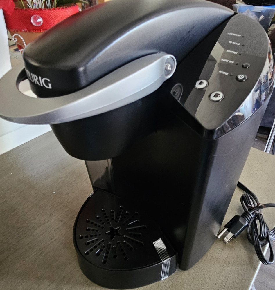 Keurig Single Cup Brewing System Coffee Maker Model B40 NOB