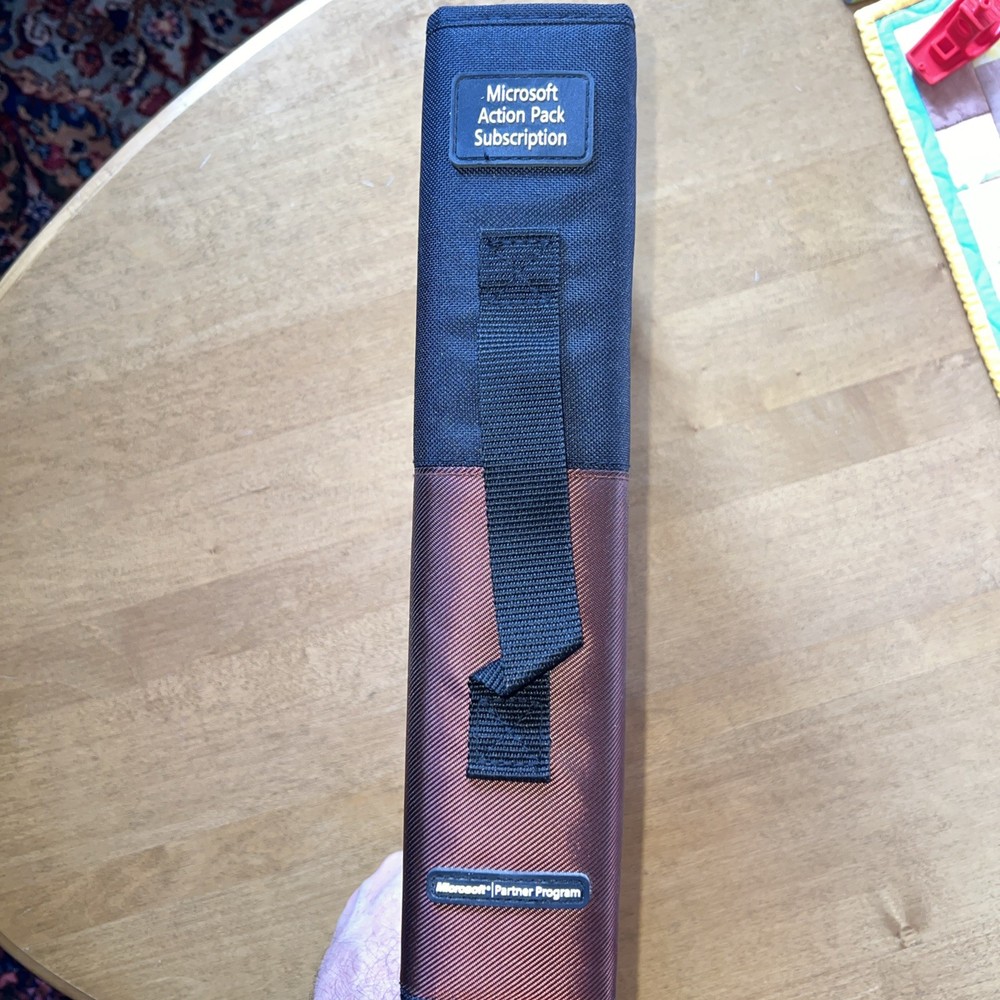 Microsoft Action Pack-Asst. Software - CD Holder/Binder