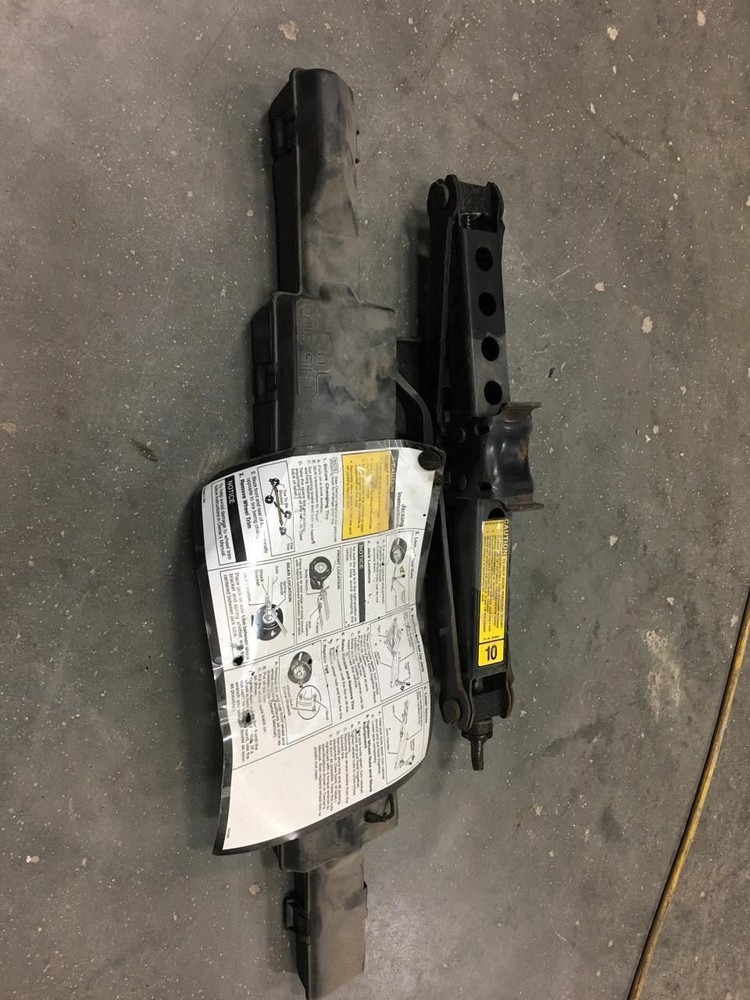 DENALI 1999 Jack 2423213