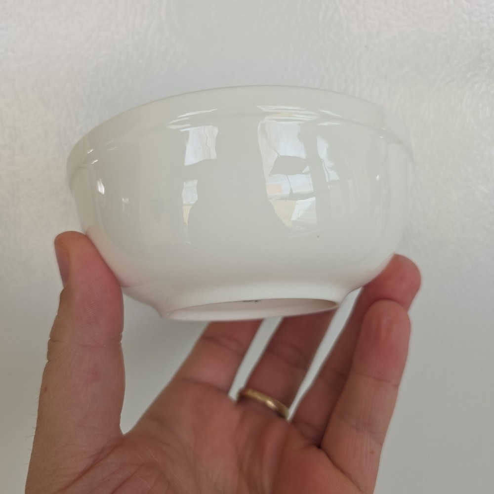 MIKASA WHITE VAIL SMALL FRUIT DESSERT BOWL