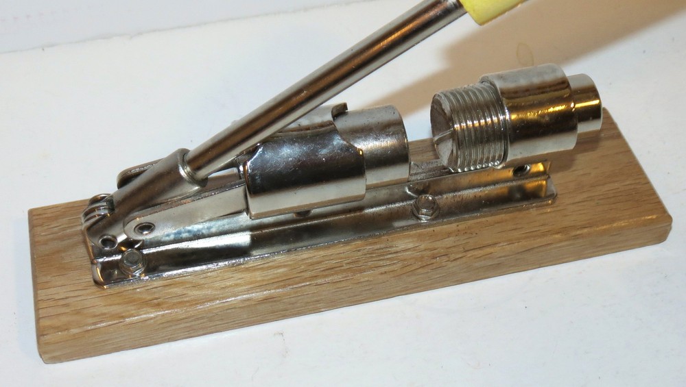 Duke's Easy Pecan and Nut CRACKER - Screw Handle, Walnuts, Adjustable w/ Box