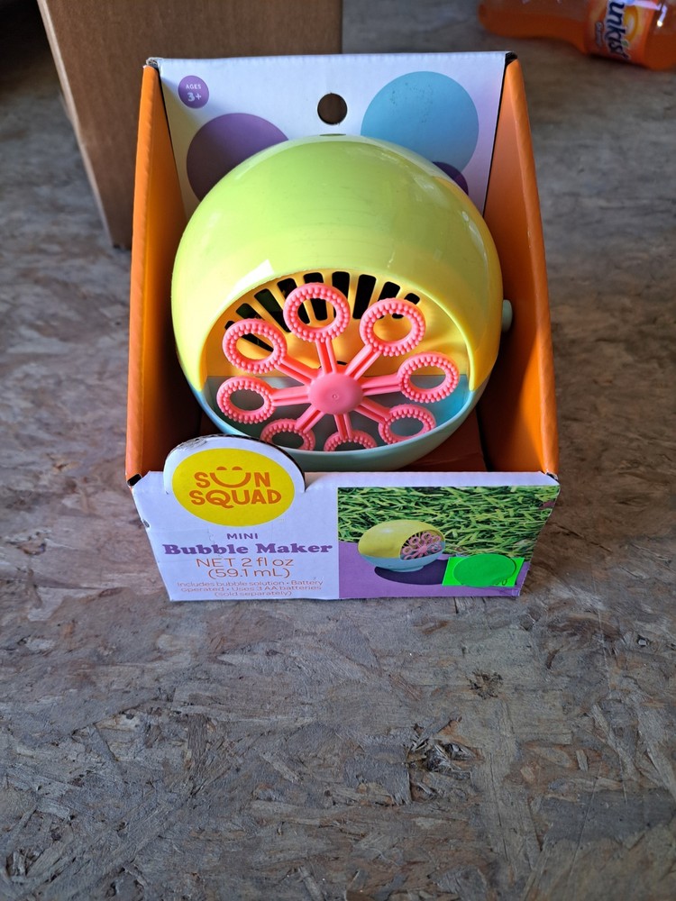 Sun Squad Mini Bubble Maker.  Ages 3+.  New