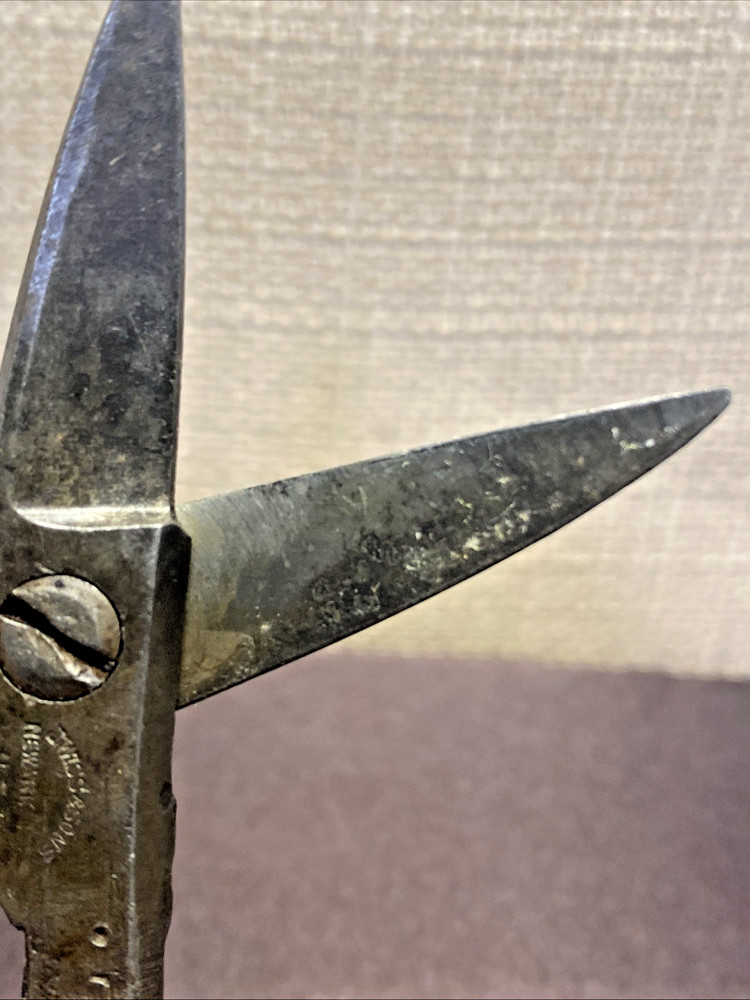 VINTAGE J WISS & SONS J - 7 SCISSORS