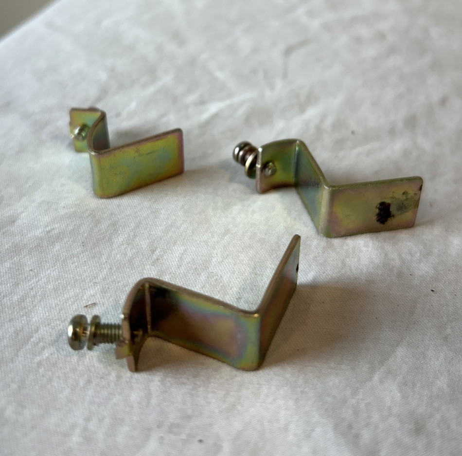 Quadraflex QL-410 Turntable Brackets